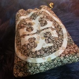 Tory Burch Face Mask